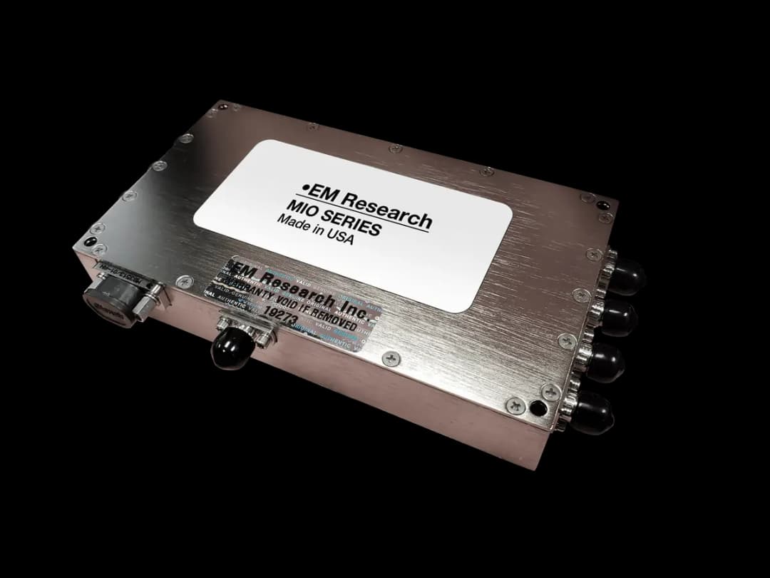 MIO Series Multiple Independent Output Oscillator product photo